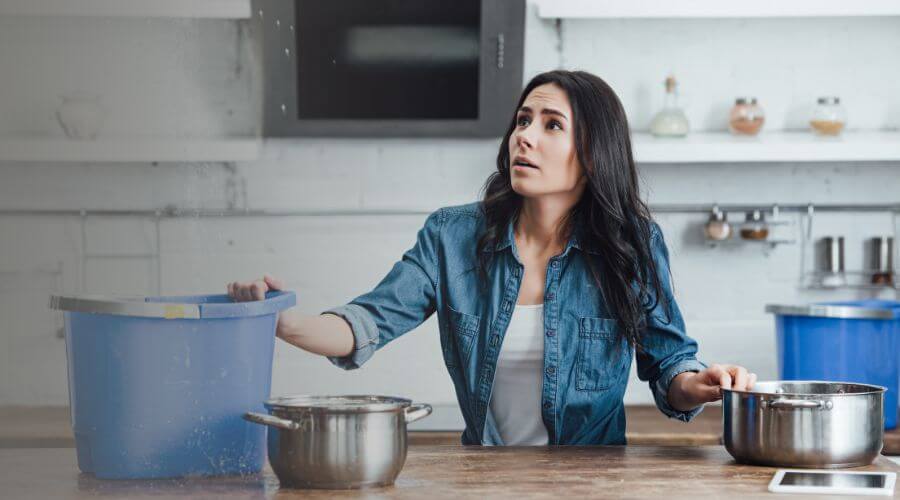 Why choose water damage restoration service for emergency flood repair in Renton